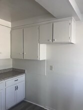 280 W 8th St in San Bernardino, CA - Foto de edificio - Building Photo