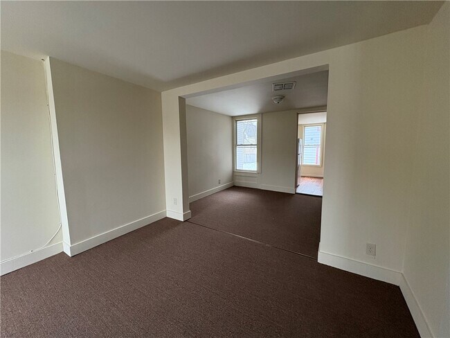 2-12-12 Cliff St in Oneonta, NY - Building Photo - Building Photo