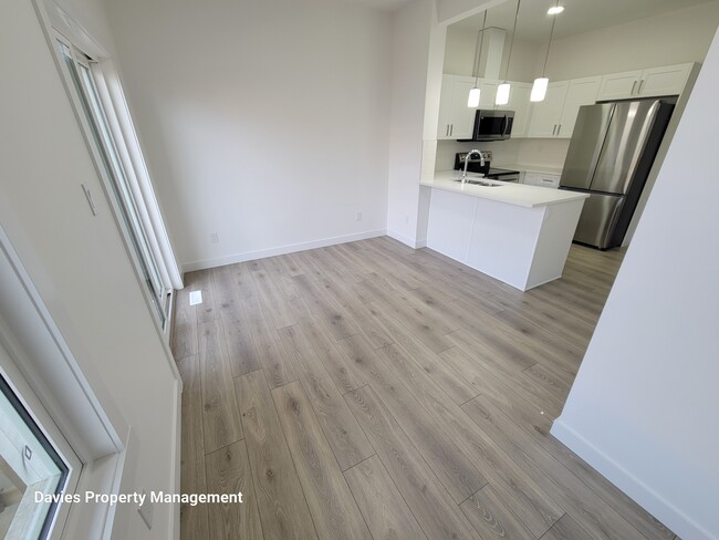 2710-2766 66 St SW in Edmonton, AB - Building Photo - Building Photo