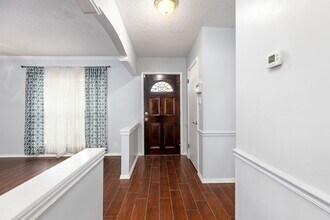 10615 Lands Run St in San Antonio, TX - Building Photo - Building Photo