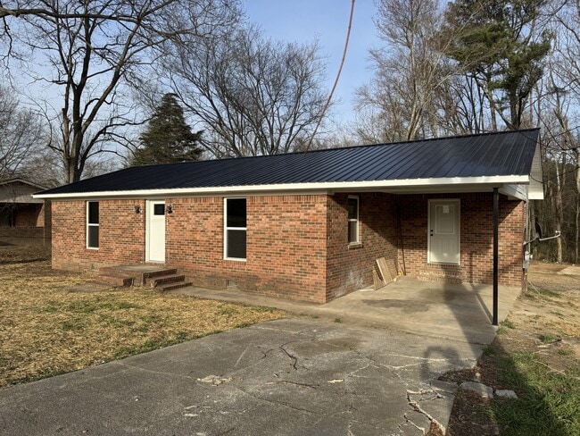 914 Croft Cir in Crossville, AL - Building Photo - Building Photo