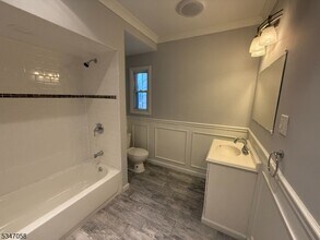 542 Mercer St in Jersey City, NJ - Building Photo - Building Photo
