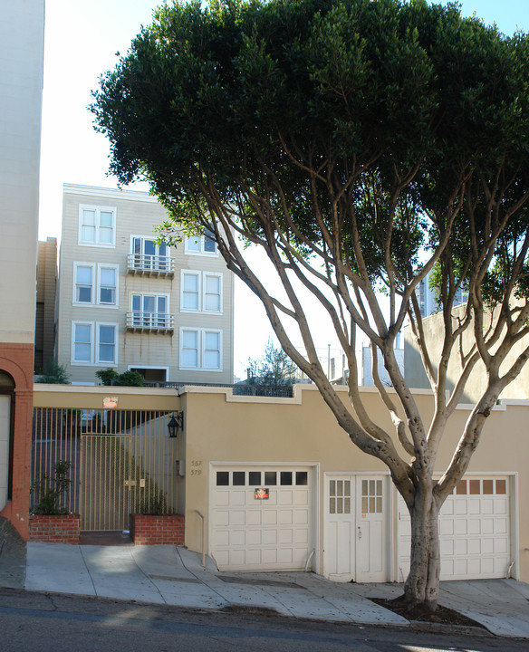 567-579 Lombard St in San Francisco, CA - Building Photo