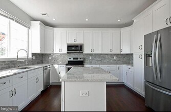 14900 Dennington Dr in Bowie, MD - Building Photo - Building Photo