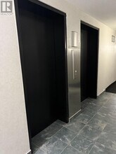 135-135 Base Line Rd W in London, ON - Building Photo - Building Photo