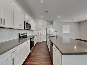 285 Yasmin Daylily Place in Henderson, NV - Building Photo - Building Photo