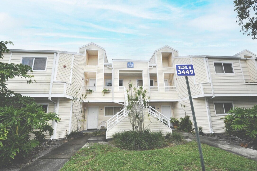 3449 NW 44th St, Unit # 202 in Lauderdale Lakes, FL - Building Photo