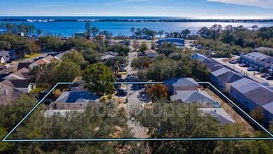 93 Josie Rd in Mary Esther, FL - Building Photo - Building Photo