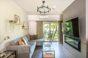 8899 SW Elena Ln in Tigard, OR - Building Photo