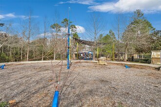 1311 N Diamondhead Blvd in Crosby, TX - Building Photo - Building Photo