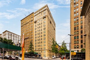 677 West End Ave in New York, NY - Building Photo
