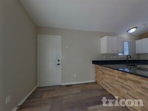 21898 E Alamo Ln in Centennial, CO - Foto de edificio - Building Photo