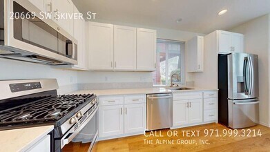 20669 SW Skiver St in Beaverton, OR - Building Photo - Building Photo