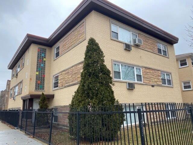 property at 3057 N Narragansett Ave