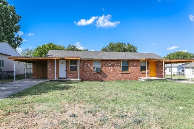 property at 404b Hill St