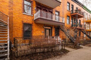 4470-4476 Fullum St in Montréal, QC - Building Photo