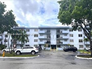 1221 SW 122nd Ave, Unit #214 in Miami, FL - Building Photo - Building Photo