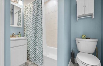 454 Hanover St in Boston, MA - Building Photo - Building Photo