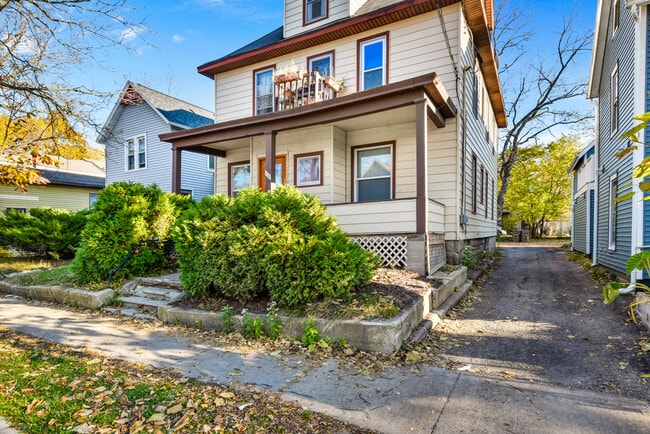 1135 Williamson St, Unit 4
