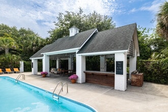 Market 100 in Statesboro, GA - Building Photo - Building Photo