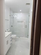 10605 SW 112th St in Miami, FL - Building Photo - Building Photo