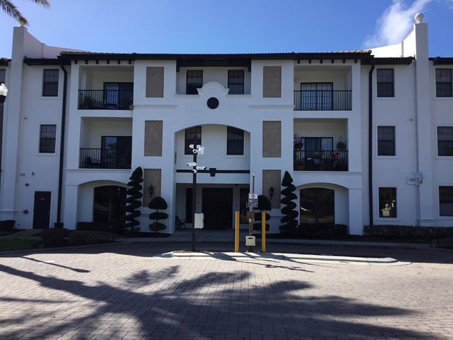 5550 E Michigan St in Orlando, FL - Building Photo - Building Photo