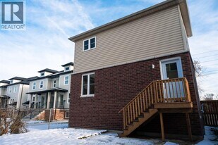 3495 Bloomfield Rd in Windsor, ON - Building Photo