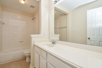 12104 Dawn Mist Ct in Pearland, TX - Building Photo - Building Photo