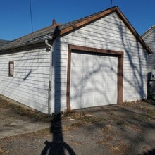 2116 Hill Ave in Middletown, OH - Building Photo - Building Photo