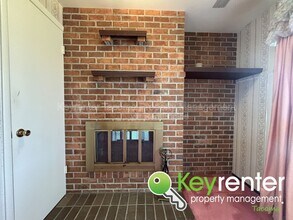 5124 N 48th St in Tacoma, WA - Building Photo - Building Photo