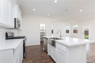 13824 Belle Ct in McAllen, TX - Building Photo - Building Photo