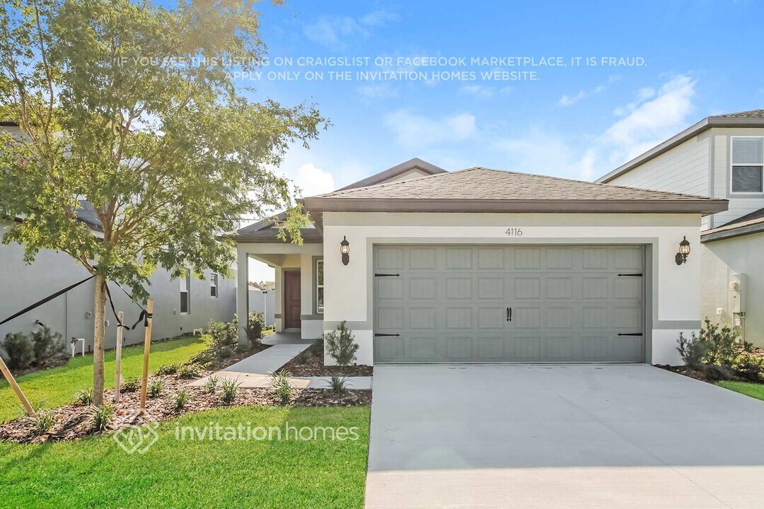 4116 Goldfoil Rd in Spring Hill, FL - Building Photo