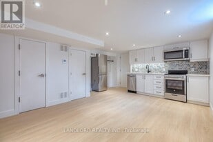 429 Brock Ave in Toronto, ON - Building Photo