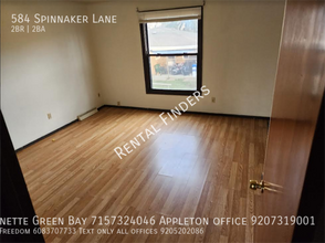584 Spinnaker Ln in Green Bay, WI - Building Photo - Building Photo