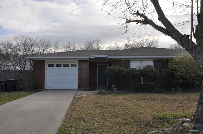 property at 5709-5711 Shadydell Dr