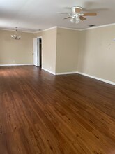 108 W Collins St in Henderson, TX - Building Photo - Building Photo