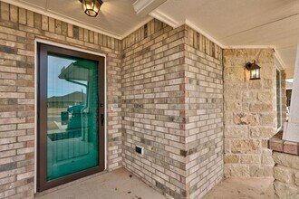 5712 Campbell Creek Dr in Oklahoma City, OK - Building Photo - Building Photo