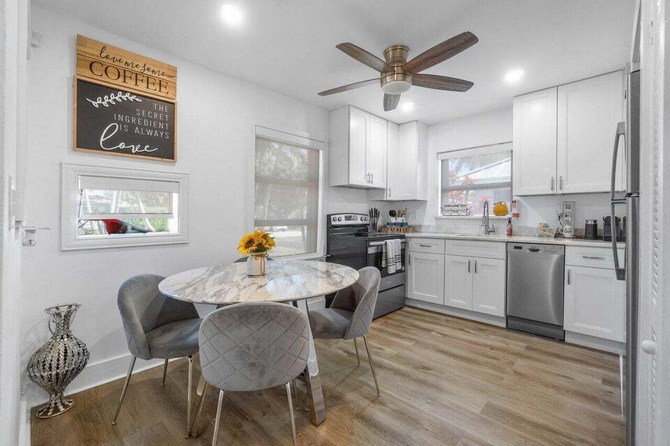 26 NE 10th St in Delray Beach, FL - Building Photo