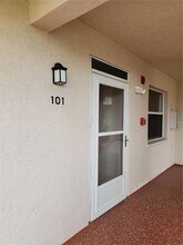 6505 Stone River Rd, Unit 101 in Bradenton, FL - Building Photo - Building Photo