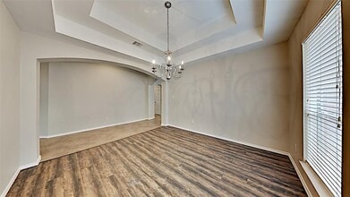 5623 Wagon Wheel Ln in Rosenberg, TX - Foto de edificio - Building Photo