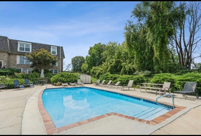 1100 E 6th St, Unit 2 in Des Moines, IA - Building Photo - Building Photo