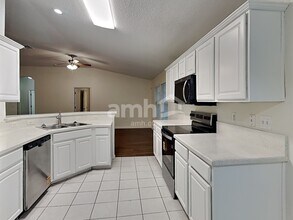 867 Bonaparte Landing Blvd in Jacksonville, FL - Foto de edificio - Building Photo