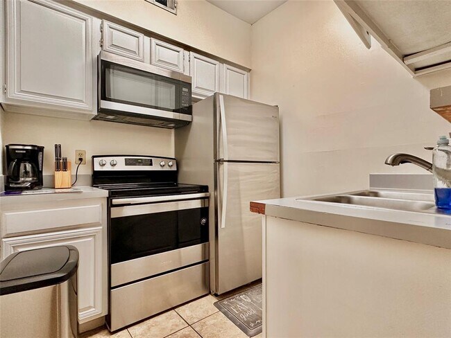 2714 Nueces St in Austin, TX - Building Photo - Building Photo