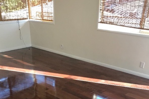 917 N Cedar St in Inglewood, CA - Building Photo