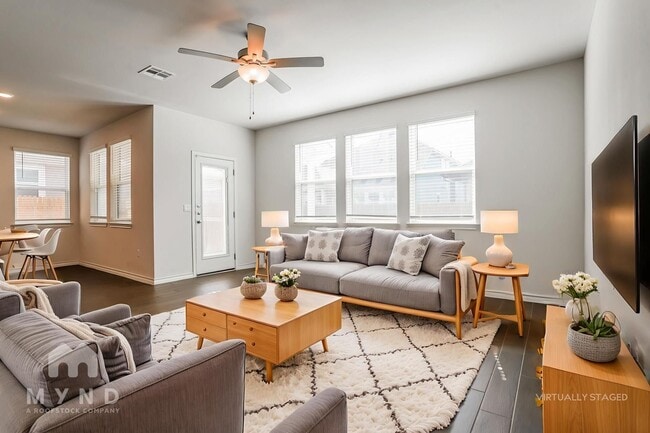 2909 Salvidar Bend in Austin, TX - Foto de edificio - Building Photo