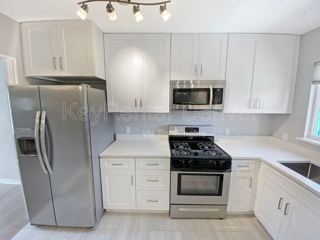 4960 Decatur St in Denver, CO - Building Photo - Building Photo