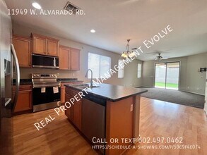 11949 W Alvarado Rd in Avondale, AZ - Building Photo - Building Photo
