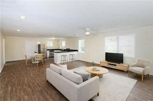 property at 1849 Doscher Ave