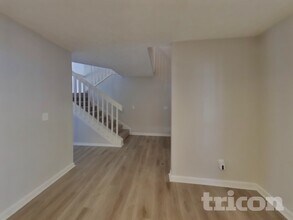 820 Arbor Hill Dr in Stone Mountain, GA - Foto de edificio - Building Photo