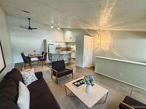 19536 Northridge Dr in Northville, MI - Foto de edificio - Building Photo